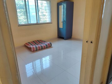 Room in 2 BHK Apartment at Bhansali Campus, Sinhagad Road – for Rent