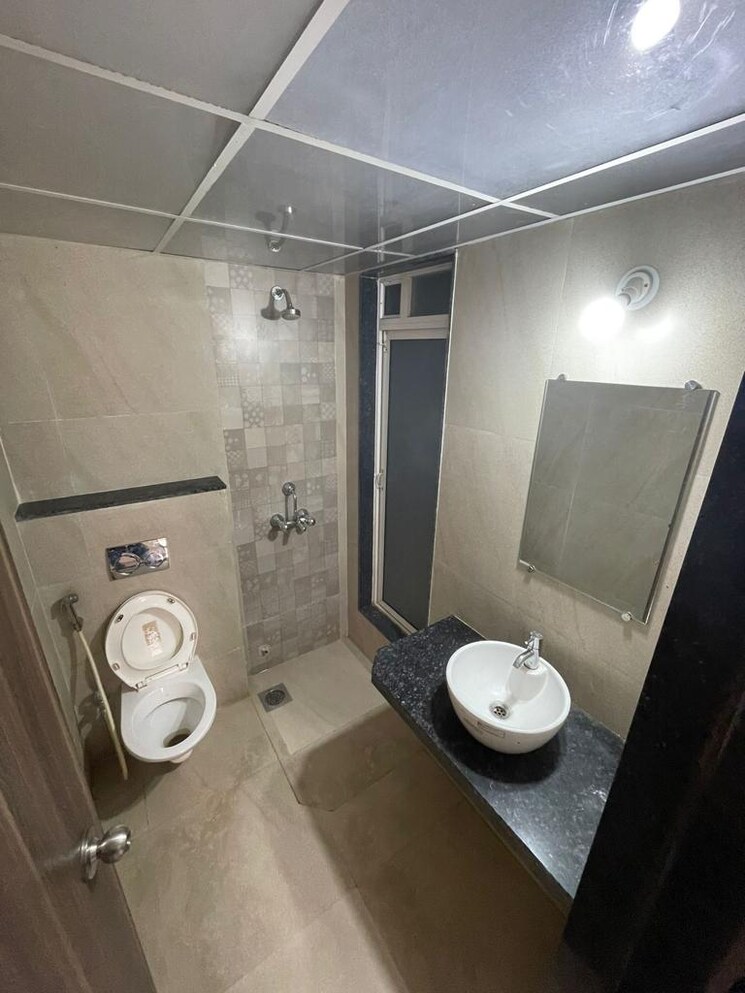 Bathroom, jp-north-estella 2 Bedroom 694 Sq.Ft. Apartment In Mira Road Thane 9095929
