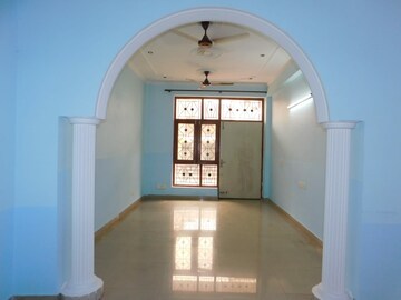 Building Lobby in 2 BHK Independent House at RWA Apartments Sector 27, Sector 27 – for Rent