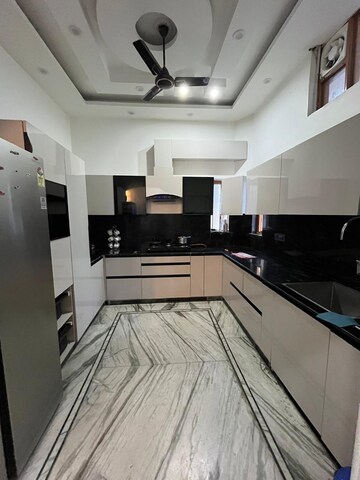 Team Area in 5 BHK Independent House at Patel Nagar – for Sale