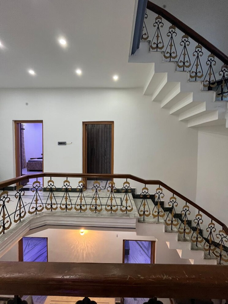 Bedroom, patel nagar 5 Bedroom 262 Sq.Yd. Independent House In Patel Nagar Dehradun 9096021