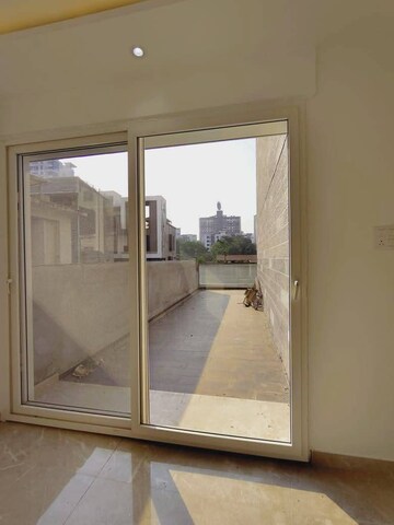Room in 5 BHK Apartment at Konark Tower Balewadi, Balewadi – for Rent