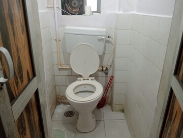 Bathroom in 2 BHK Apartment at Jyoti Complex, Goregaon East – for Rent