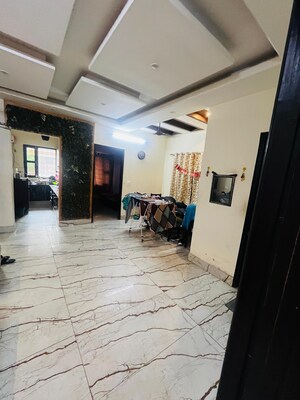 Parking in 3 BHK Builder Floor at Gms Road – for Sale