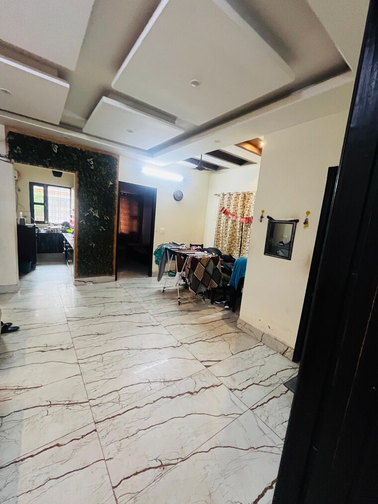  Parking, gms road 3 Bedroom 1350 Sq.Ft. Builder Floor In Gms Road Dehradun 9096047