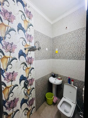 Team Area in 3 BHK Builder Floor at Gms Road – for Sale