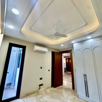 Bedroom in 4 BHK Builder Floor at Central Park 3 The Room, Sohna Sector 33 – for Sale