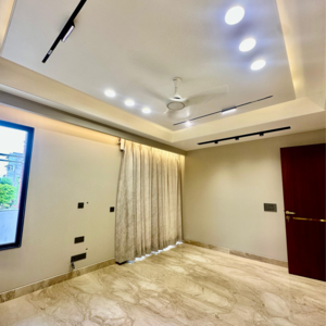 Room in 4 BHK Builder Floor at Central Park 3 The Room, Sohna Sector 33 – for Sale