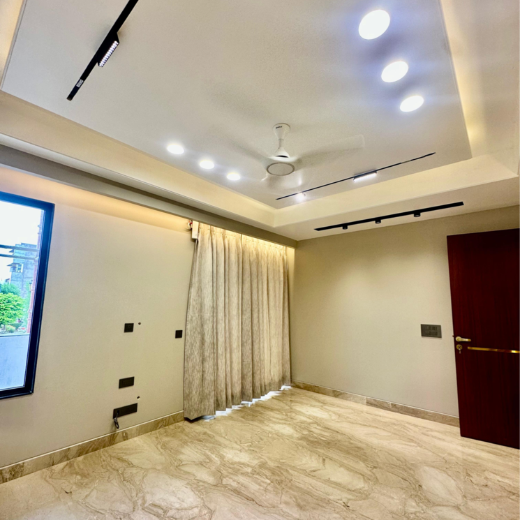 Room, central-park-3-the-room 4 Bedroom 300 Sq.Yd. Builder Floor In Sohna Sector 33 Gurgaon 9096111