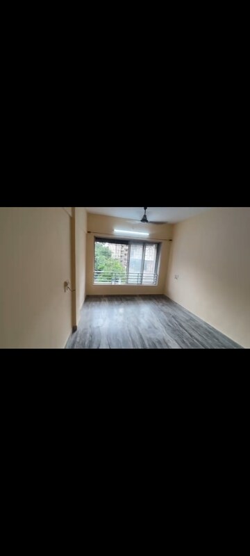 2 BHK Apartment For Rent in Abhinav Apartment, Vile Parle East