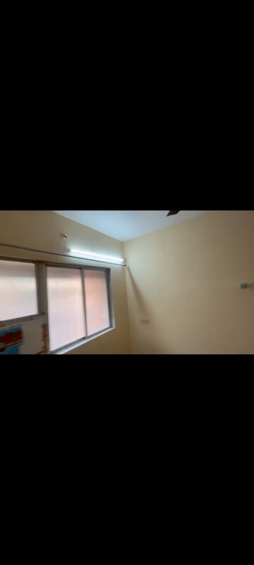 Room in 2 BHK Apartment at Abhinav Apartment, Vile Parle East – for Rent
