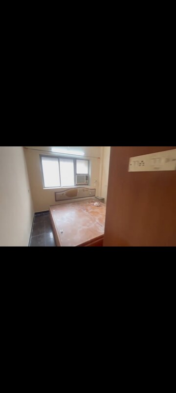 Room in 2 BHK Apartment at Abhinav Apartment, Vile Parle East – for Rent