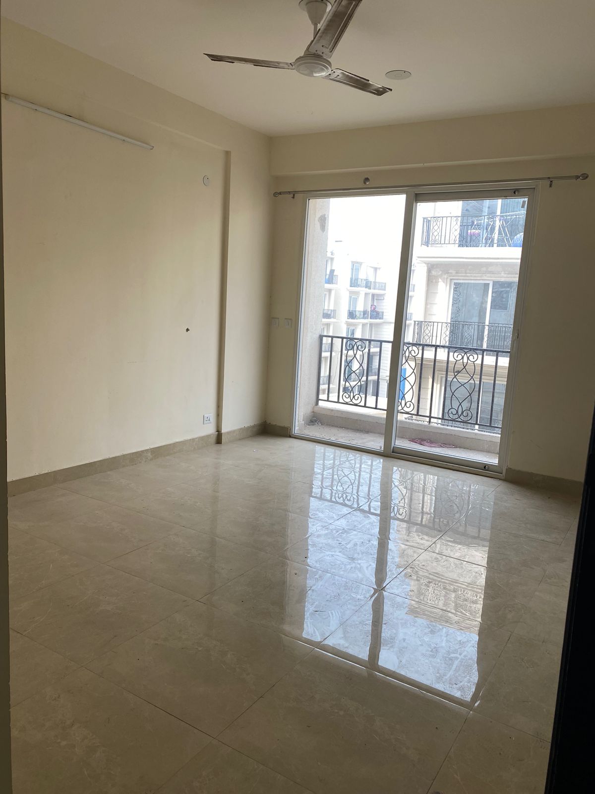 3 BHK + Study Room Apartment For Rent in Signature Global Park 4 and 5