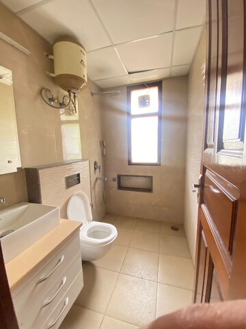 Bathroom in 3 BHK Builder Floor at Sector 46 – for Rent