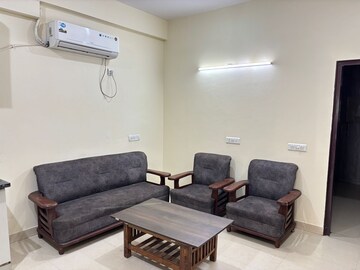 Living Room in 2 BHK Builder Floor at Sector 52 – for Rent