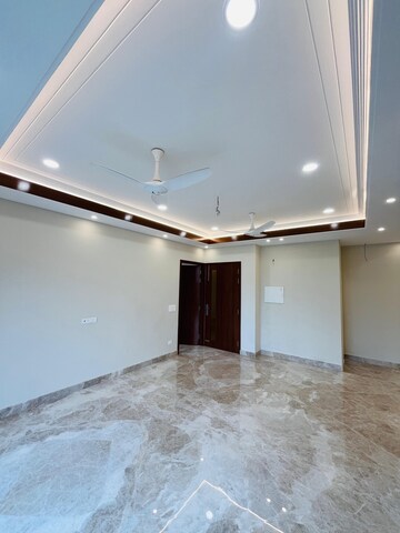 Room in 3 BHK Builder Floor at Gms Road – for Sale