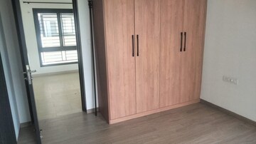 Room in 3 BHK Apartment at Sobha City Gurgaon, Sector 108 – for Rent