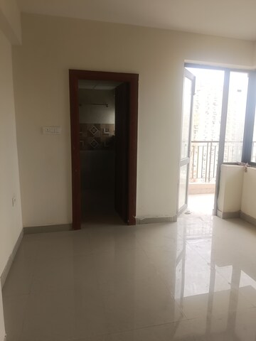 Room in 2 BHK Apartment at Shri Radha Sky Gardens, Sector 16b Greater Noida – for Rent
