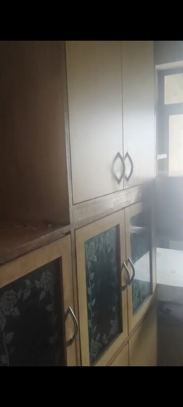 Bathroom in 3 BHK Apartment at Air View Apartment, Vile Parle East – for Rent