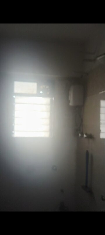 Room in 3 BHK Apartment at Air View Apartment, Vile Parle East – for Rent