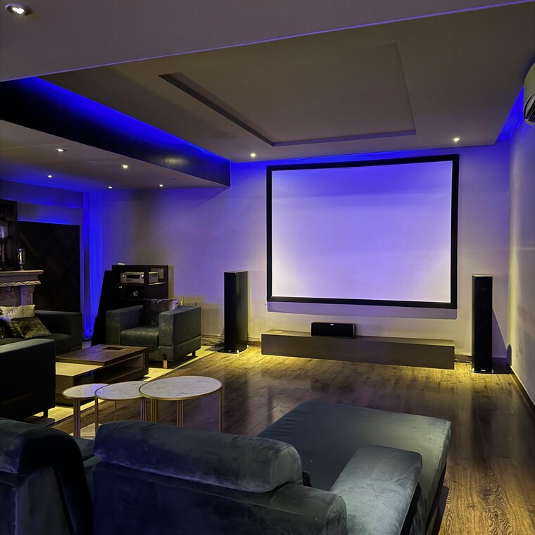 Living Room, sushant-lok-2 6+ Bedroom 7371 Sq.Ft. Independent House In Sector 57 Gurgaon 9096188