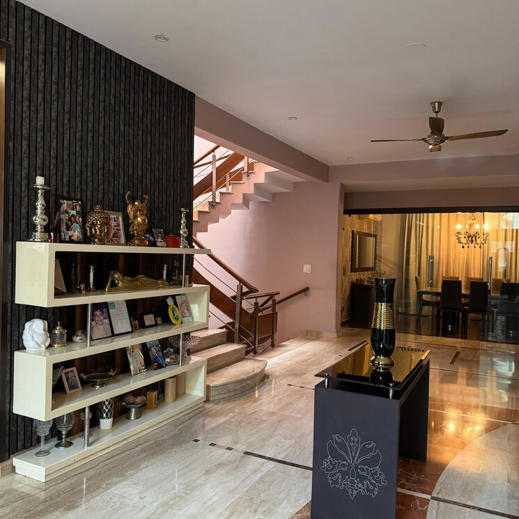 Living Room, sushant-lok-2 6+ Bedroom 7371 Sq.Ft. Independent House In Sector 57 Gurgaon 9096188