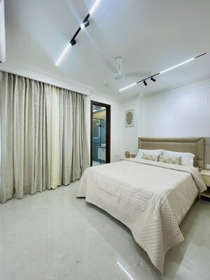 Bedroom in 3 BHK Builder Floor at BPTP Floors, Sector 70 – for Sale