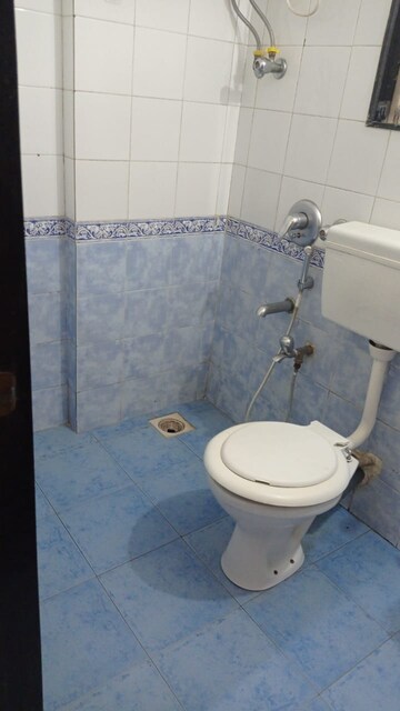 Bathroom in 1 BHK Apartment at Jyoti Complex, Goregaon East – for Rent