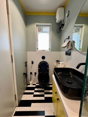 Team Area in 3 BHK Apartment at Maitrai Park Society, Kopri – for Sale