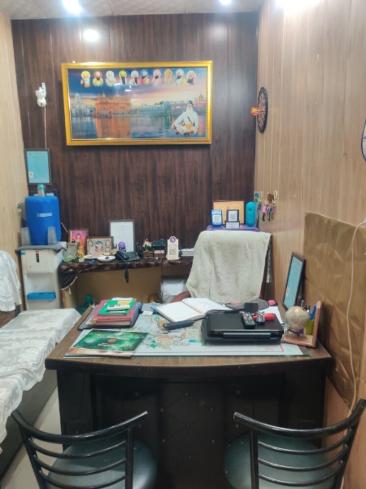 Bedroom, greater mohali Commercial Office Space 70 Sq.Yd. In Greater Mohali Mohali 9096283