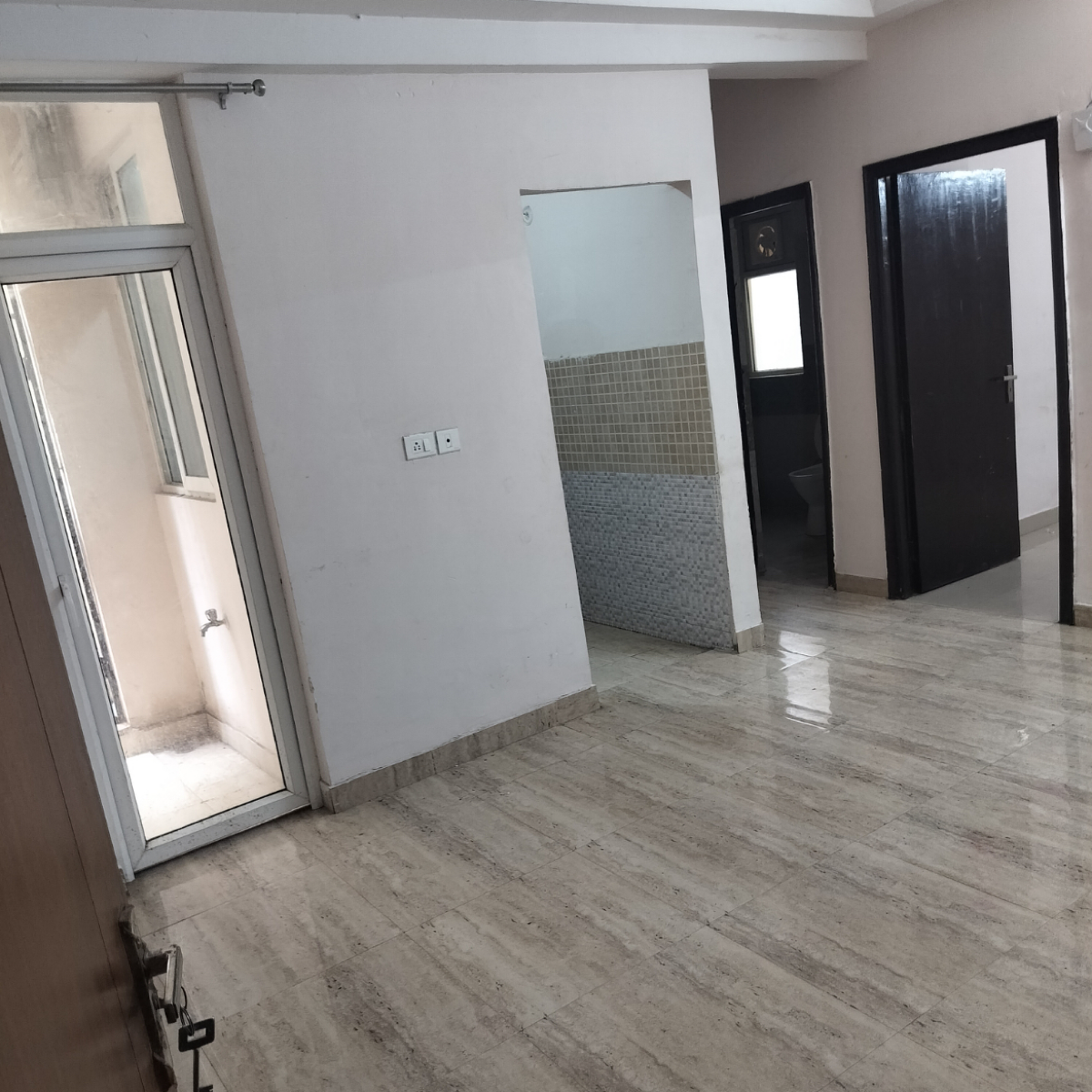 3 BHK + Pooja Room Apartment For Rent in Amrapali Golf Homes