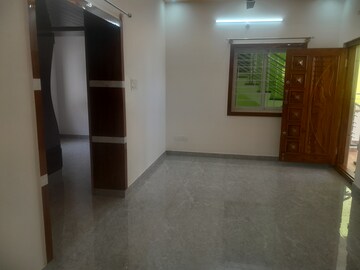 Room in 2 BHK Builder Floor at Nri Layout – for Rent