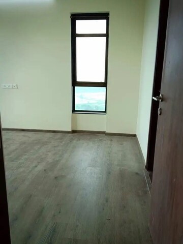 Room in 2 BHK Apartment at The Wadhwa Atmosphere, Mulund West – for Rent