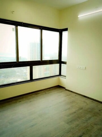 Room in 2 BHK Apartment at The Wadhwa Atmosphere, Mulund West – for Rent