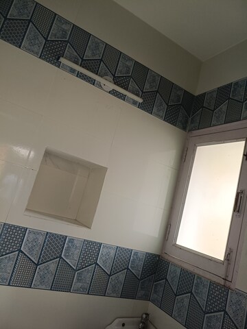 Team Area in 1 RK Builder Floor at New Friends Colony – for Rent