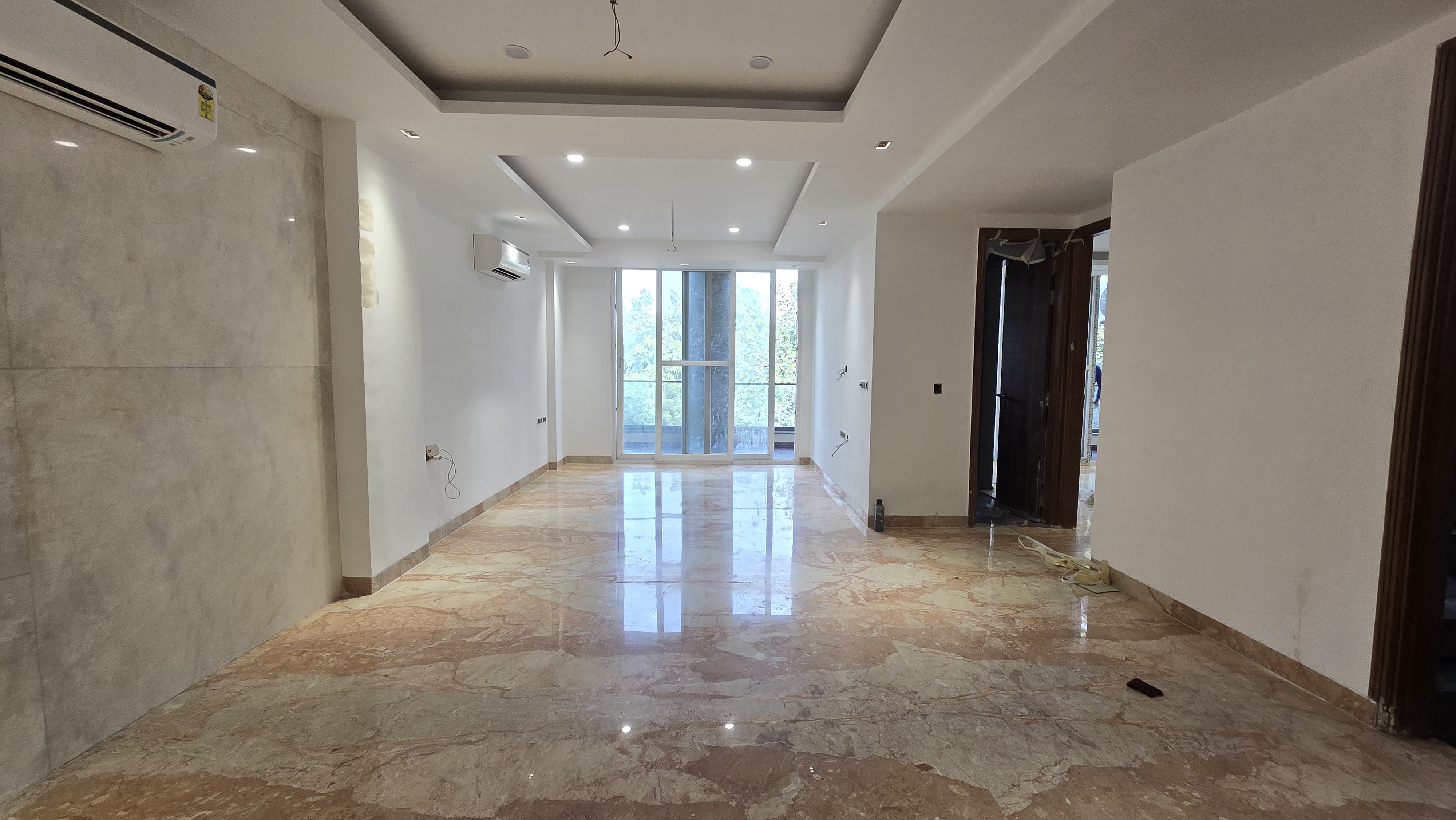 3 BHK + Servant Room 2150 Sq.Ft. Apartment in Paras Irene