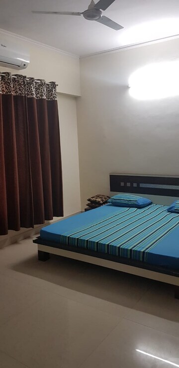 Bedroom in 4 BHK Apartment at Shri Sai Kripa Rainbow Apartments, Sector 43 – for Rent