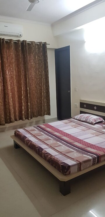 Bedroom in 4 BHK Apartment at Shri Sai Kripa Rainbow Apartments, Sector 43 – for Rent