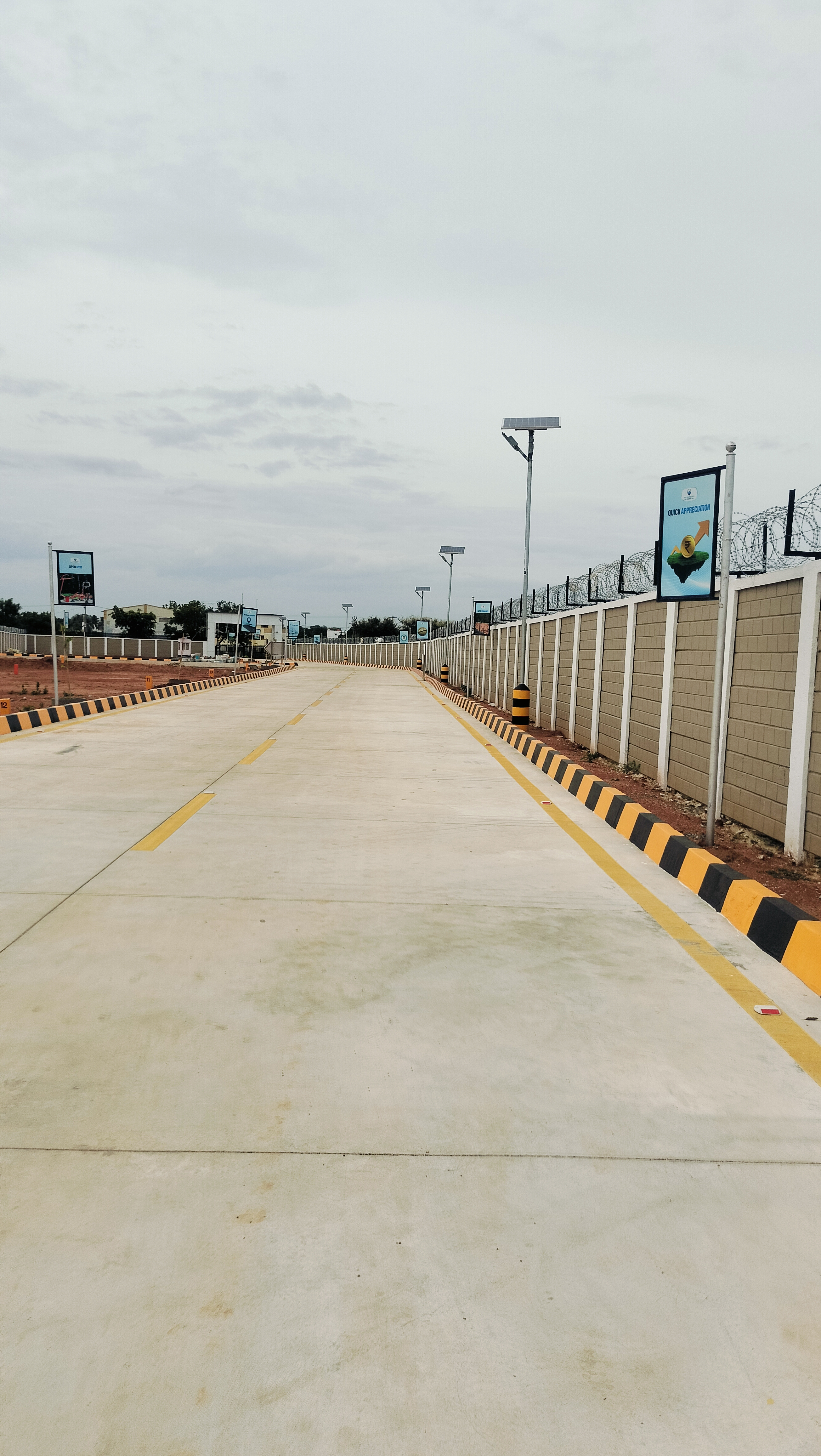 Plot For Sale in Vsj Glorious Town