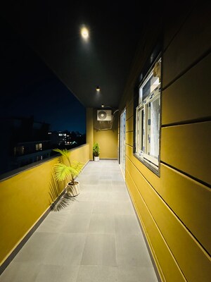 Building Lobby in 3 BHK Builder Floor at South City 2 – for Sale