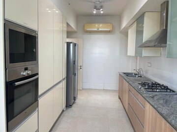 Kitchen in 4 BHK Apartment at DLF The Belaire, Sector 54 – for Rent