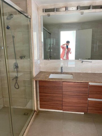 Bathroom in 4 BHK Apartment at DLF The Belaire, Sector 54 – for Rent