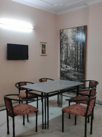 Living Room in 4 BHK Builder Floor at RWA Apartments, Sector 31 – for Rent