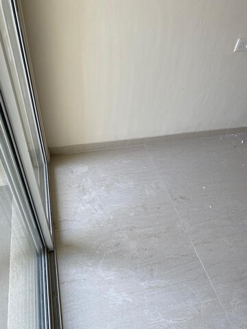 Room in 2 BHK Apartment at Bharat Ecovistas, Shilphata – for Rent