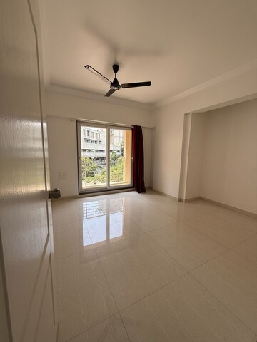 Room in 2 BHK Apartment at Bharat Ecovistas, Shilphata – for Rent