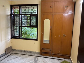 Furnished Amenities in 2 BHK Builder Floor at Sector 46 – for Rent