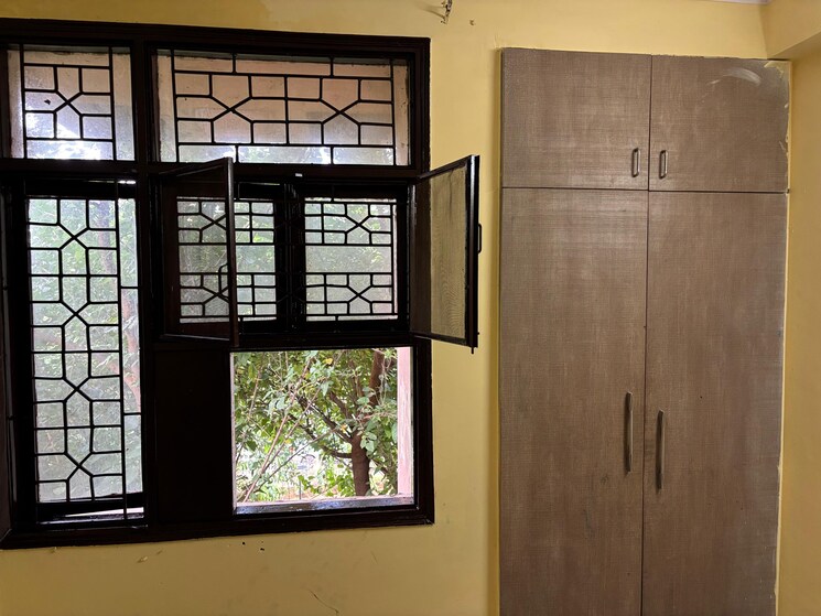 Room, sector 46 2 Bedroom 936 Sq.Ft. Builder Floor In Sector 46 Gurgaon 9096439