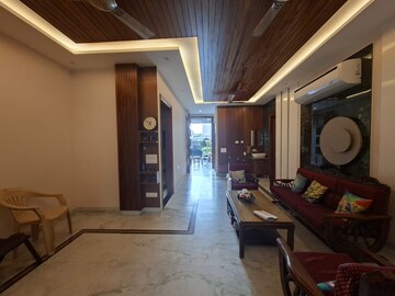 Living Room in 3 BHK Builder Floor at Sector 7 – for Rent