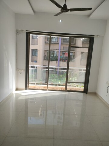 Room in 1 BHK Apartment at NICCO Ashok Smruti 2, Kasarvadavali – for Rent
