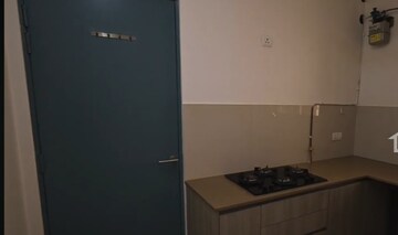 Furnished Amenities in 2 BHK Apartment at Hiranandani Estate Rodas Enclave, Ghodbunder Road – for Sale